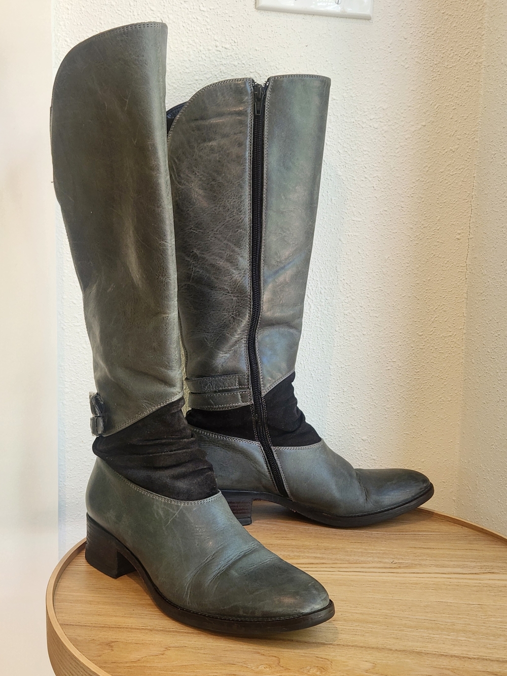 Cordani Gray Over-the-Knee Leather Boots with Buckle Detail EU 38.5 Or US 7.5-8 - Picture 9 of 12